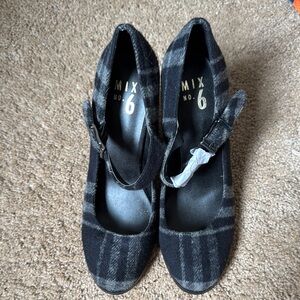 Mix No. 6 Black Heels with Quilted Texture